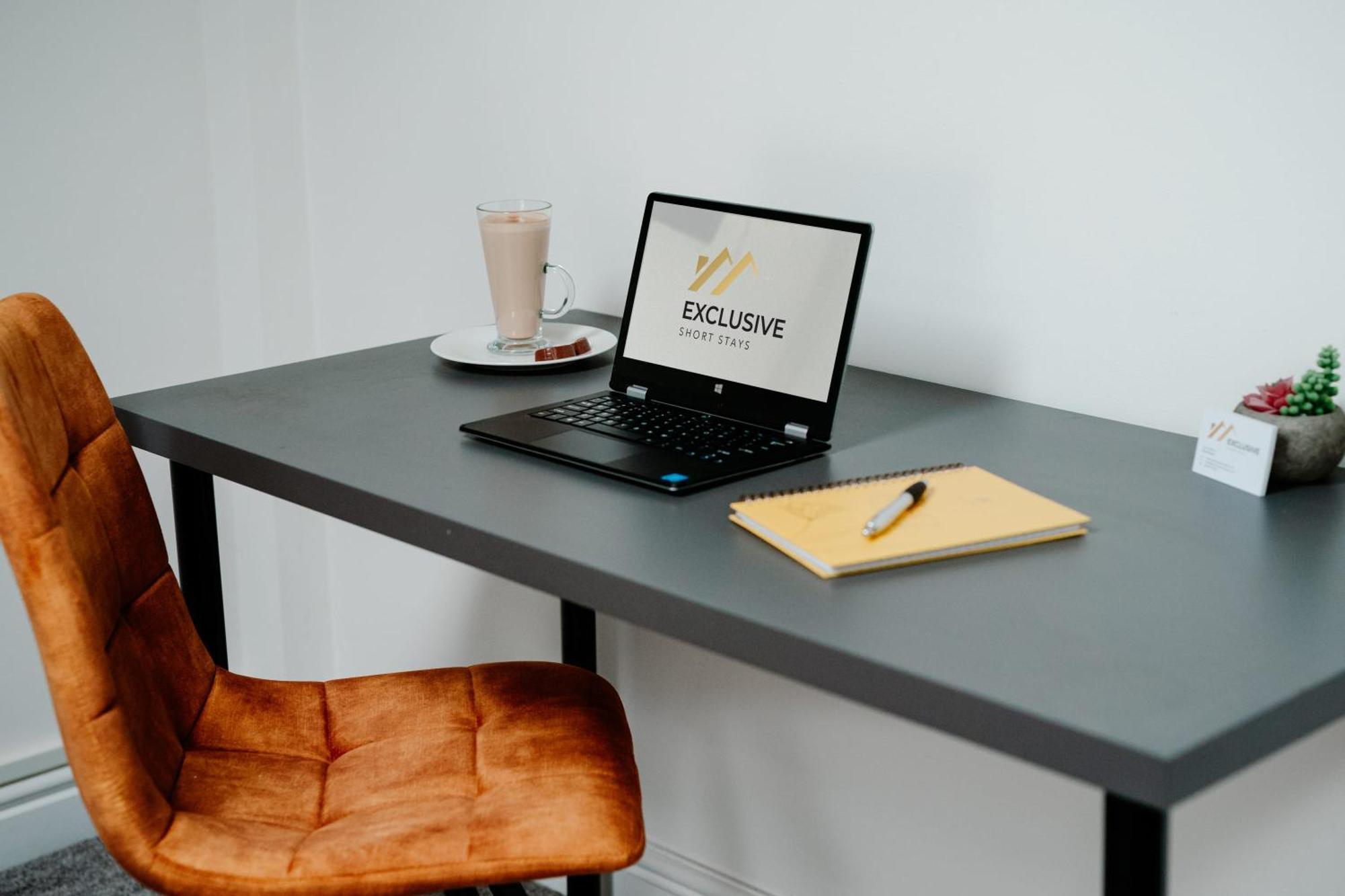 Spacious Centre Family Contractors Wifi Birmingham